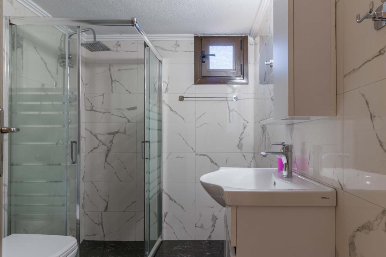 Seaside Serenity Suite In Loutra 카토 알미리 외부 사진